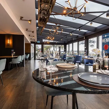 Fletcher Restaurant Loosdrecht-amsterdam ホテル 4*