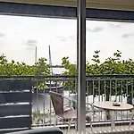 Отель Fletcher Restaurant Loosdrecht-amsterdam 4*