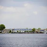 Отель Fletcher Restaurant Loosdrecht-amsterdam Лусдрехт